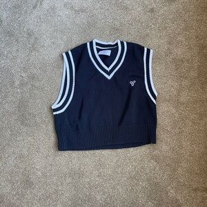 NEVER WORN Aritzia vest